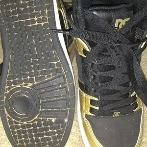 Dc shoes